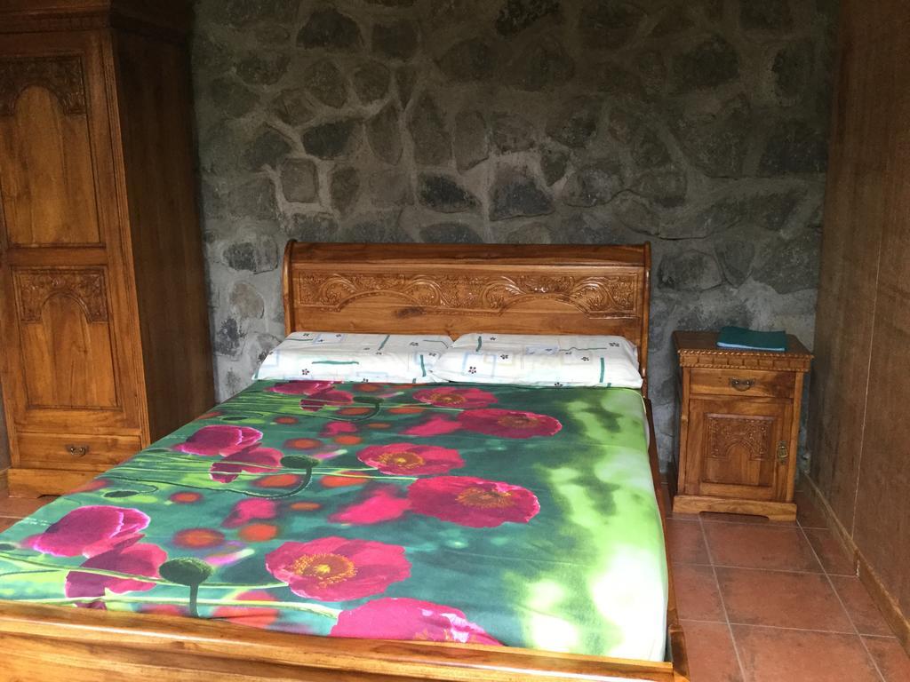 Le Bois Joli Coeur Hotell Saint-Benoît Eksteriør bilde